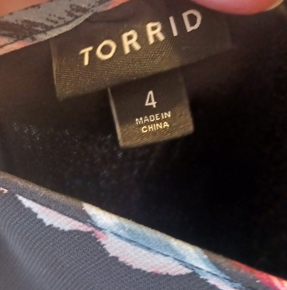 Torrid Plus Size 4X Black Floral Print Dress Wedding - Picture 6 of 6